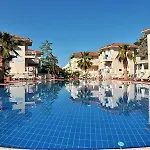 The Blue Lagoon Deluxe Олудениз