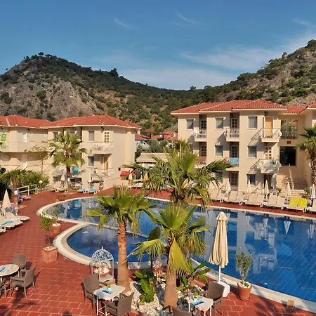 Hotell The Blue Lagoon Deluxe 3*