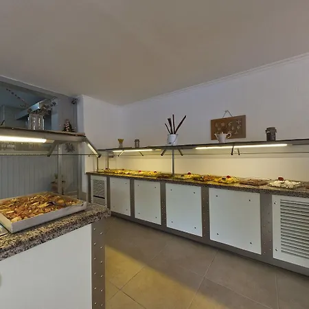 Hotell The Blue Lagoon Deluxe