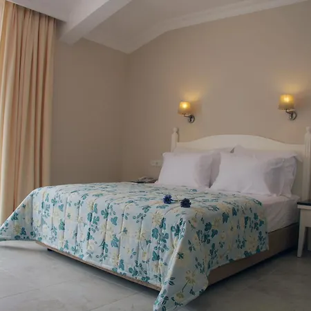 Hotel The Blue Lagoon Deluxe