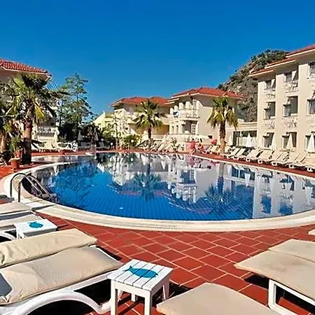Hotel The Blue Lagoon Deluxe 3*