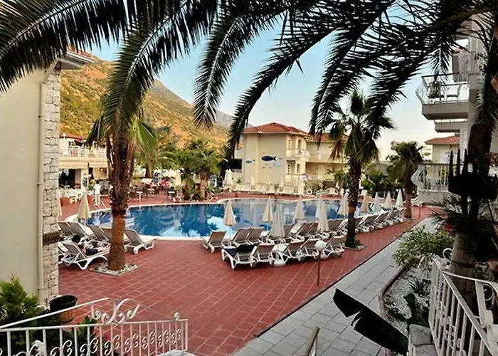 Отель The Blue Lagoon Deluxe