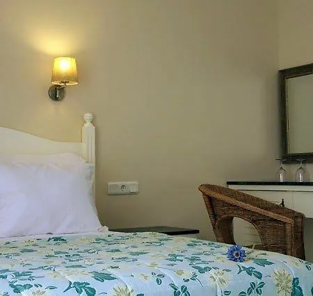 酒店 蓝色潟湖豪华酒店 厄吕代尼兹